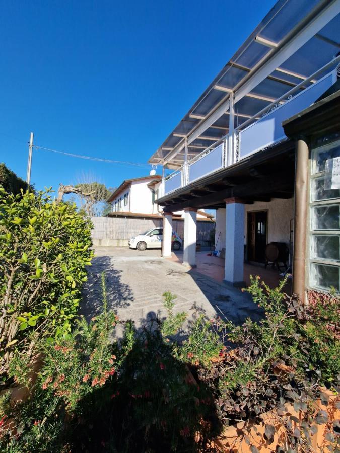 Tra Forte Dei Marmi E Marina Di Massa - Il Melograno Εξωτερικό φωτογραφία